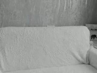 miss-flirty from CamSoda is Freechat