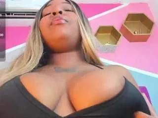 Photos of nahomisoza from CamSoda is Freechat