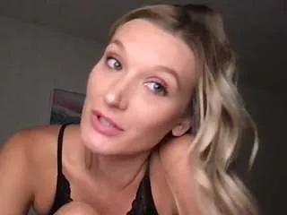 nancy-babe20 from CamSoda