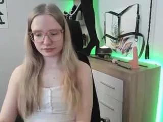 nancystar from CamSoda