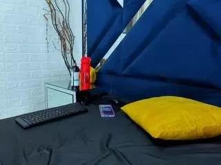 Girls: try live performances with matured performers, from dancing to quirks, in a variety of beautiful sex cams.