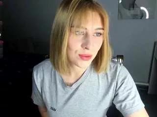 nellyicee from CamSoda