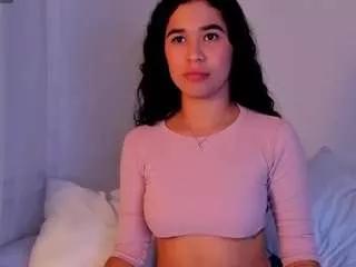 Photos of nicoleemartiinez from CamSoda is Private