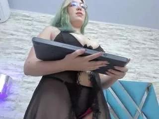 nina-medux from CamSoda