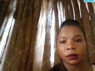 Photos of queenslender211 from CamSoda is Freechat