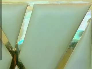 redhotraven from CamSoda is Freechat