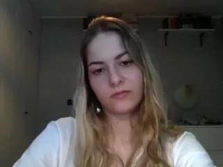Photos of rosiejune from CamSoda is Freechat