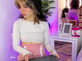 rossierosse1 from CamSoda is Freechat
