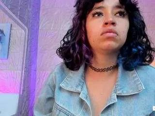 roxyandsantis from CamSoda is Freechat