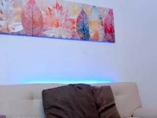 samuel-up from CamSoda is Freechat