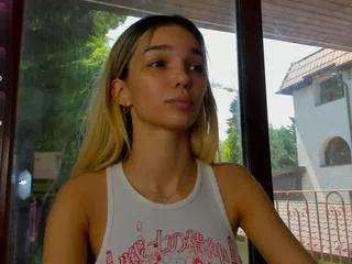 Photos of sassyt33n from CamSoda is Freechat