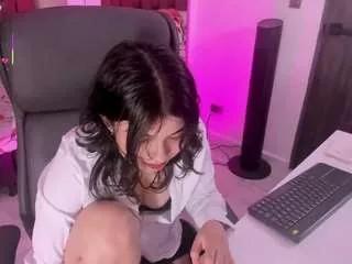 selinalovers from CamSoda is Freechat