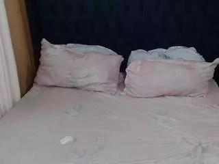 smiles202 from CamSoda is Freechat