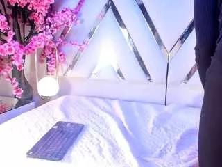 soojinsnow from CamSoda is Freechat