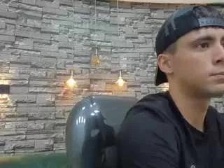 stud-foxx from CamSoda is Freechat