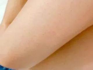 submissivecuckoldlittlecock from CamSoda is Freechat