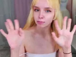 sunnyjane from CamSoda is Freechat