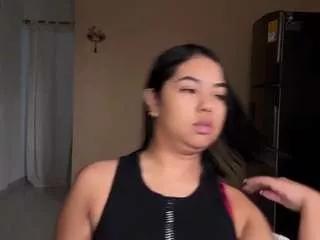 tarahills from CamSoda
