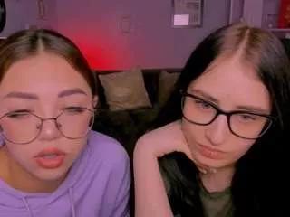 tina-ari from CamSoda is Freechat