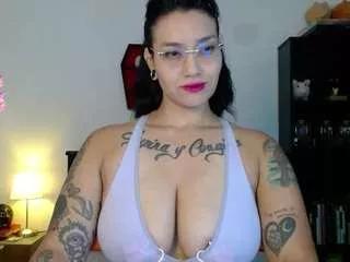 toothyy from CamSoda