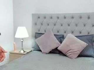 valentinafox from CamSoda is Freechat