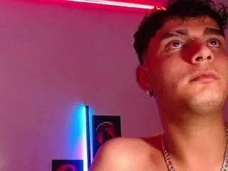 valentinpeach from CamSoda is Freechat