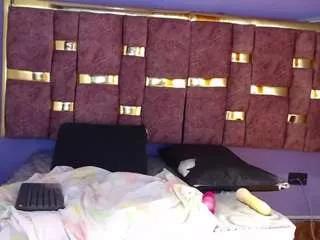 vanessa-love2 from CamSoda is Freechat
