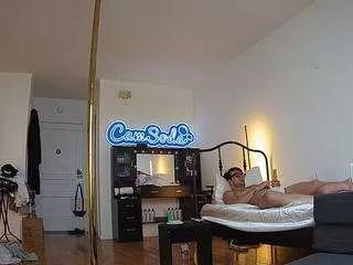 Photos of voyeurcam-celticiron-02 from CamSoda is Freechat