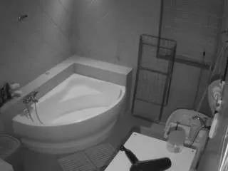 Voyeurcam-julmodels-bath-1st-2 webcams show profile image 