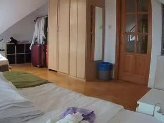 Photos of voyeurcam-julmodels-bed-1 from CamSoda is Freechat