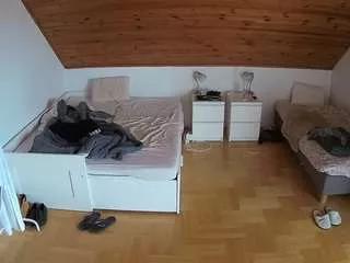 voyeurcam-julmodels-greybed-3 from CamSoda is Freechat