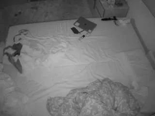 voyeurcam-julmodels-whitebed-3 from CamSoda is Freechat