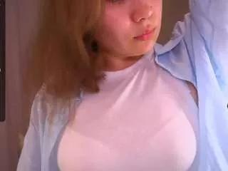winky-pinky from CamSoda is Freechat