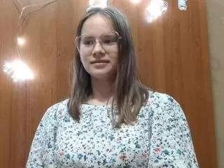 Yadirabottomly webcams show profile image 