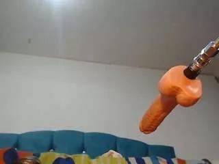 yaya-21 from CamSoda