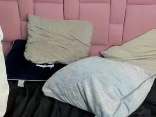 zafira-white from CamSoda is Freechat