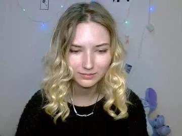 _kikiclark_ from Chaturbate