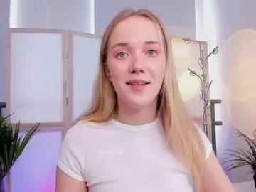 a_m_e_l_i_a from Chaturbate