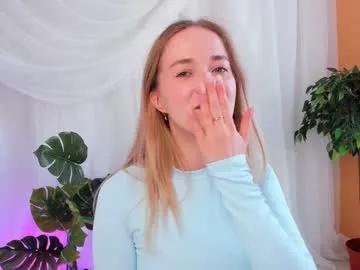 a_m_e_l_i_a from Chaturbate