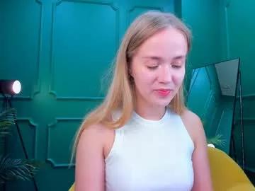 a_m_e_l_i_a from Chaturbate