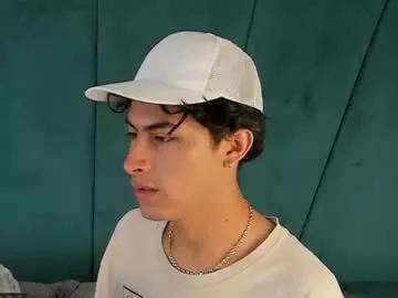 aaron_eze from Chaturbate