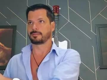 aaronbomer from Chaturbate