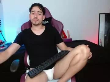 aarondumont1811 from Chaturbate