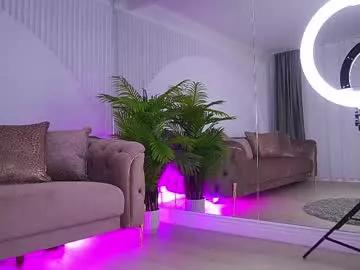 abbela_white from Chaturbate