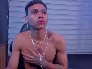 adam_piarse from Chaturbate