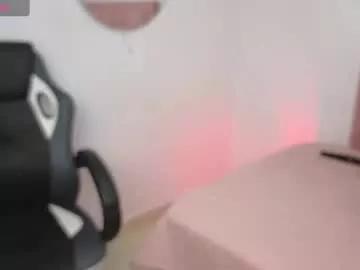 adara_lennox from Chaturbate
