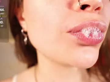 alma_yammy from Chaturbate