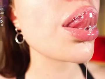 alma_yammy from Chaturbate is Freechat