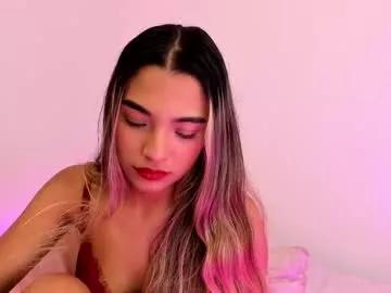 annebull_ from Chaturbate