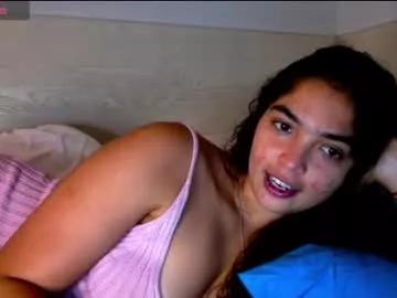 ariagaleo19 from Chaturbate
